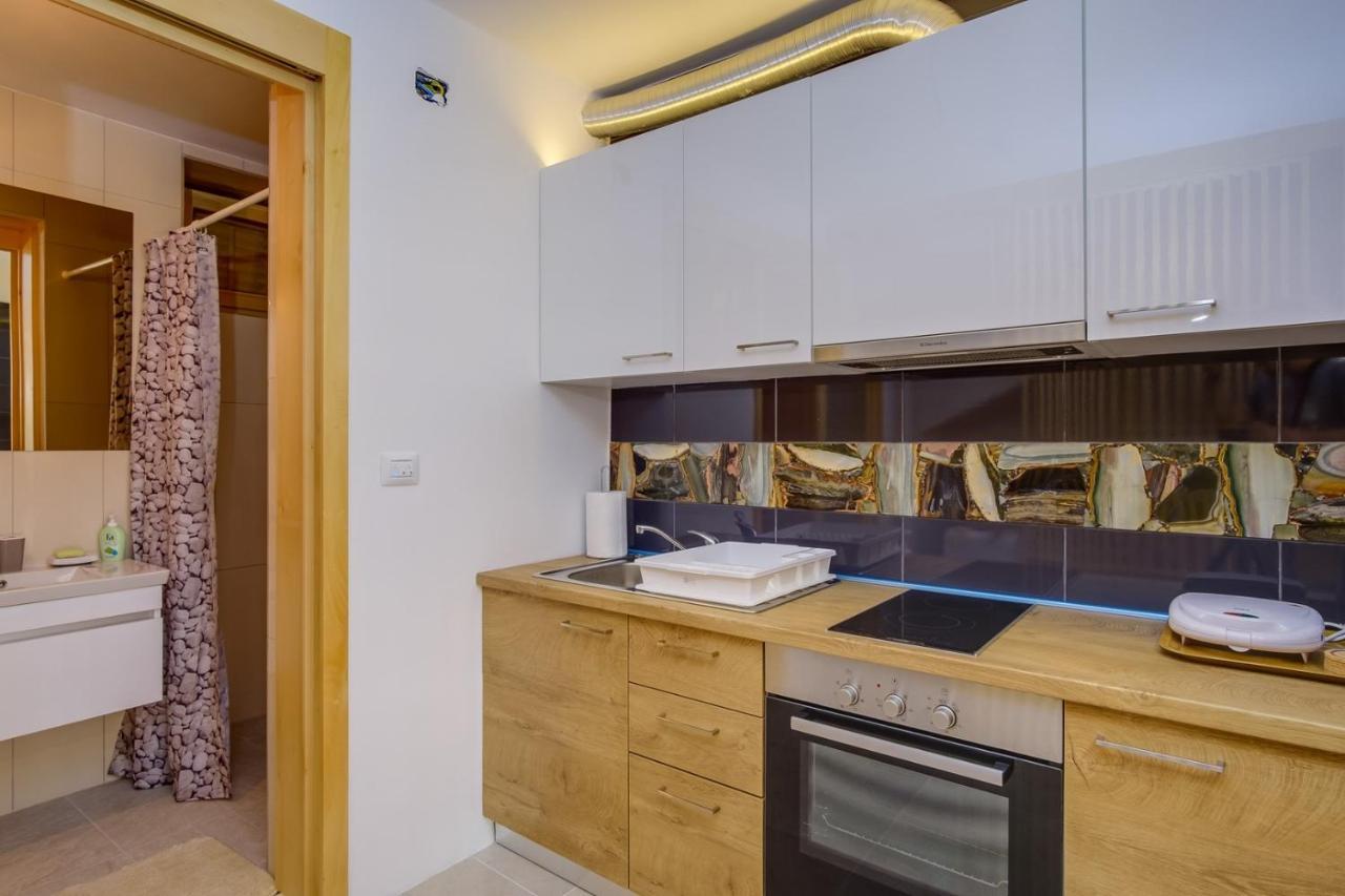 Elegant Apartment Iris Mali Losinj Luaran gambar